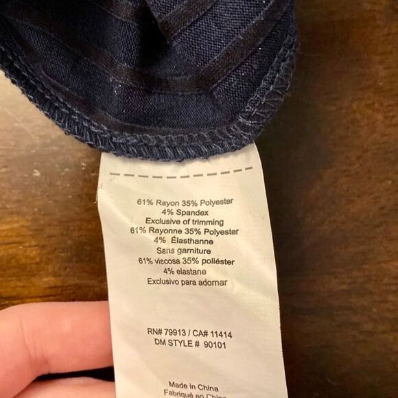 Jessica Simpson Maternity Wrap Dress - Picture 6 of 6